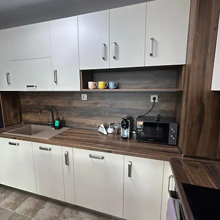 Stylish With Free Parking By Apartmax Apartment