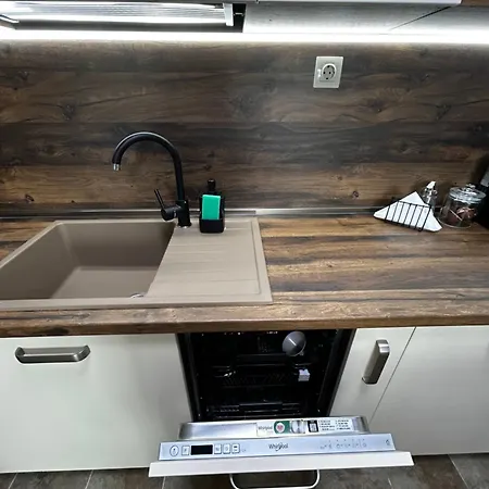 Stylish With Free Parking By Apartmax Apartment *