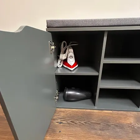 Apartment Stylish With Free Parking By Apartmax *