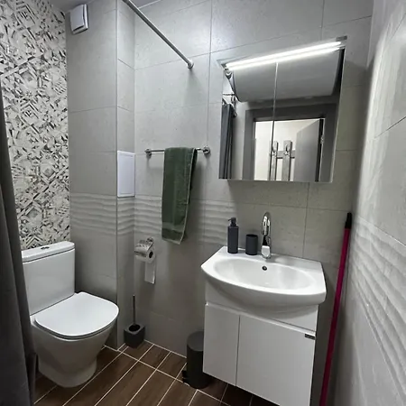 Stylish With Free Parking By Apartmax Apartment