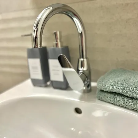 Stylish With Free Parking By Apartmax * Βάρνα